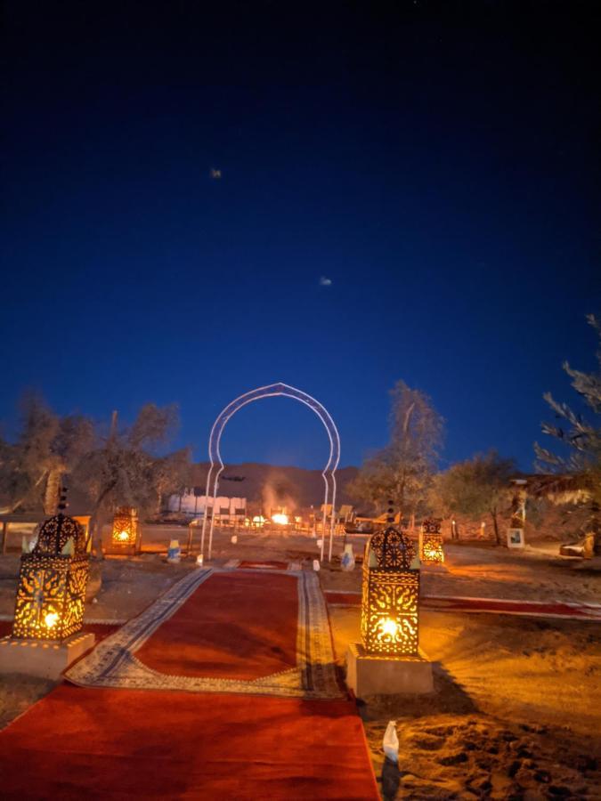 Sahara Majestic Luxury Camp Hotel Merzuga Kültér fotó The entrance to the hotel