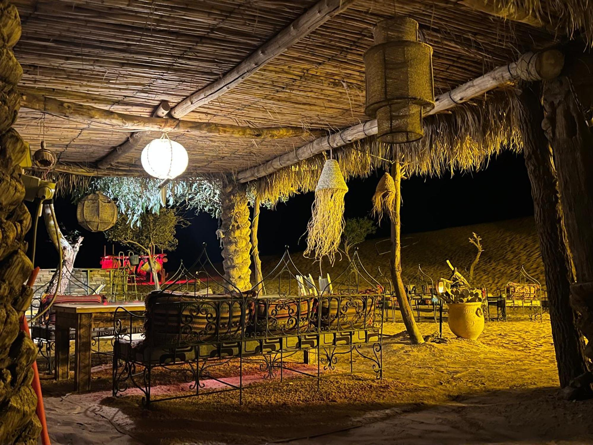 Sahara Majestic Luxury Camp Hotel Merzuga Kültér fotó The interior of a desert camp