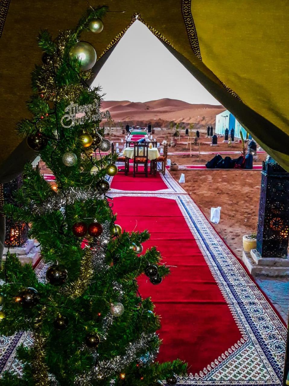 Sahara Majestic Luxury Camp Hotel Merzuga Kültér fotó Christmas in the desert