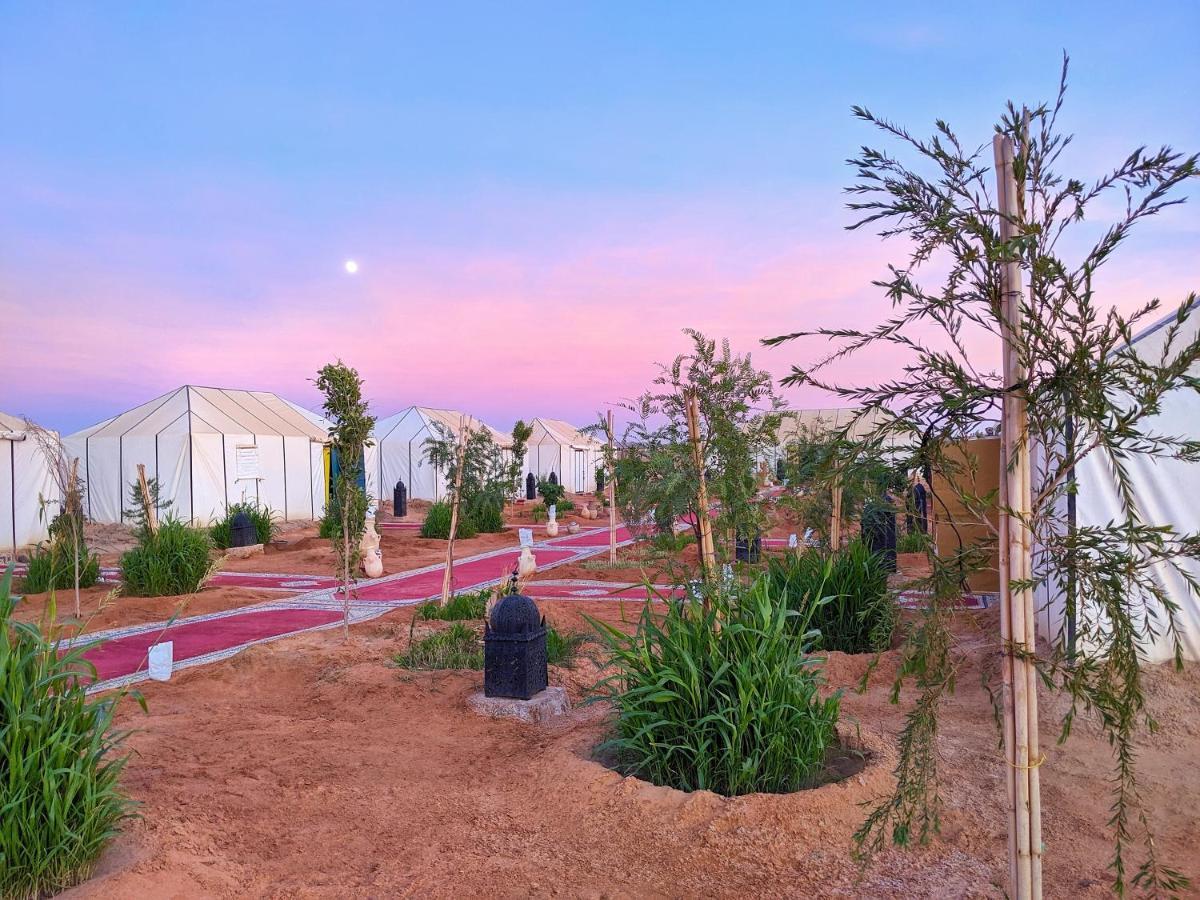 Sahara Majestic Luxury Camp Hotel Merzuga Kültér fotó Al-Ghuwariyah camp